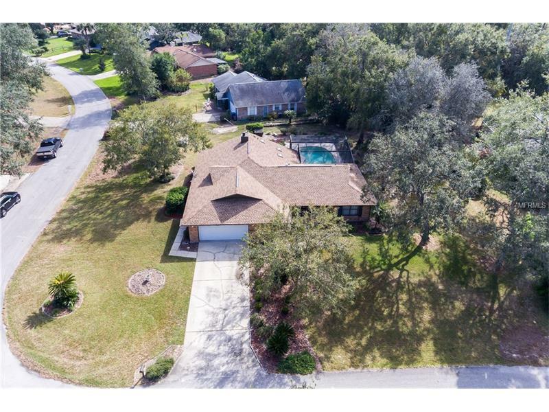 Property Photo:  744 Briarcliff Drive  FL 32763 