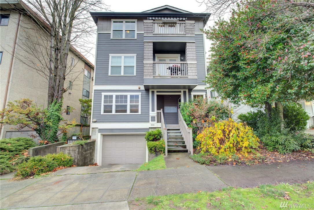 Property Photo:  506 NE 73rd St 3A  WA 98115 