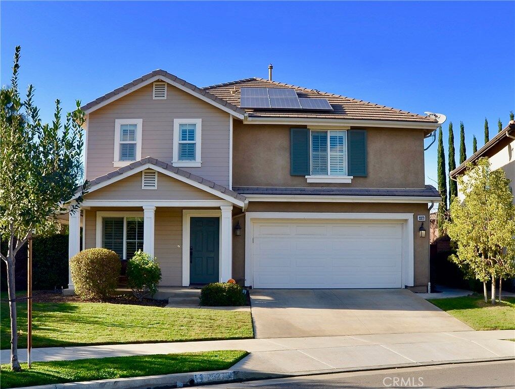 Property Photo: 25273 Poplar Court CA 92883