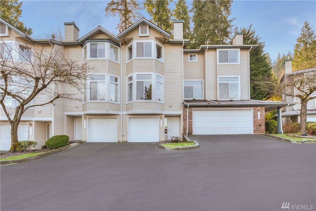 Property Photo:  2127 NW Pacific Yew Place 2127  WA 98027 