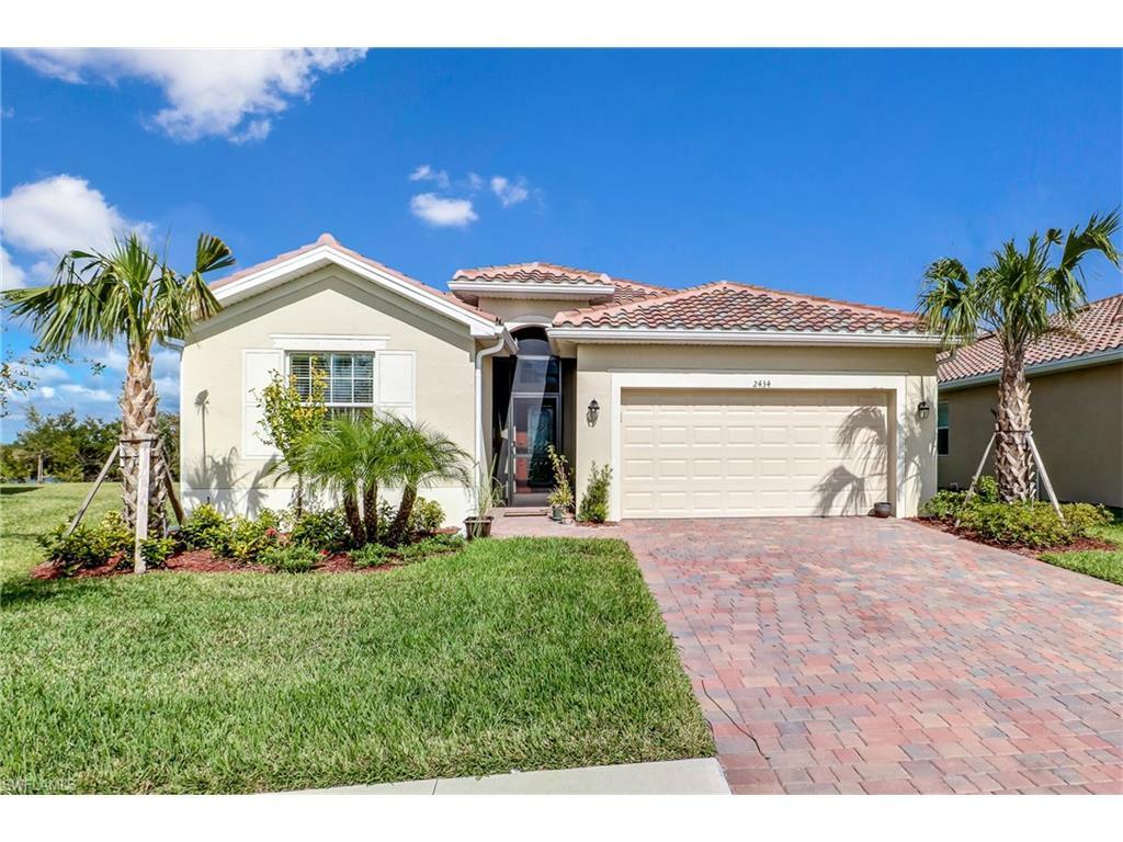 Property Photo:  2434 Heydon Cir  FL 34120 