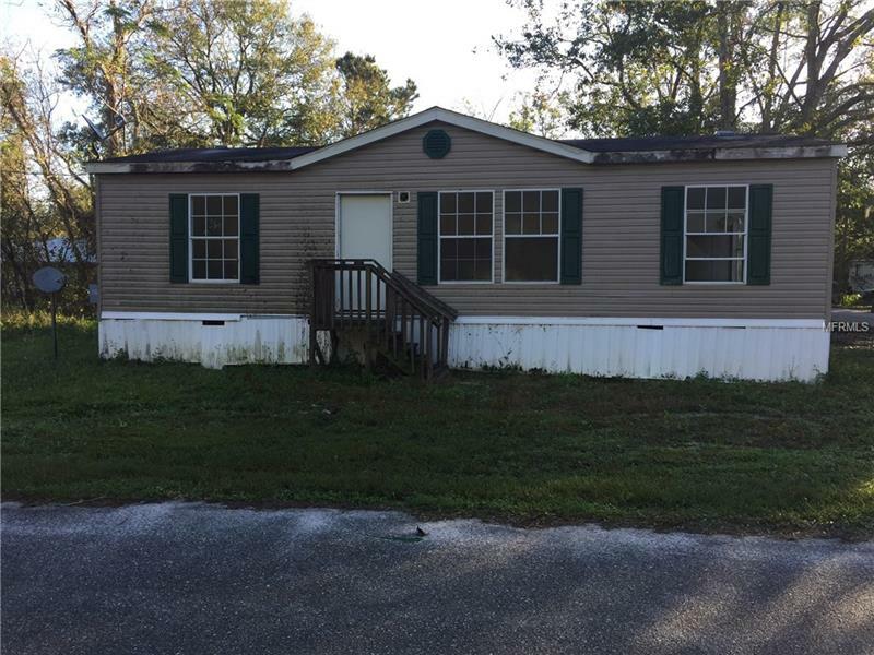 Property Photo:  300 E Lake Street  FL 32177 