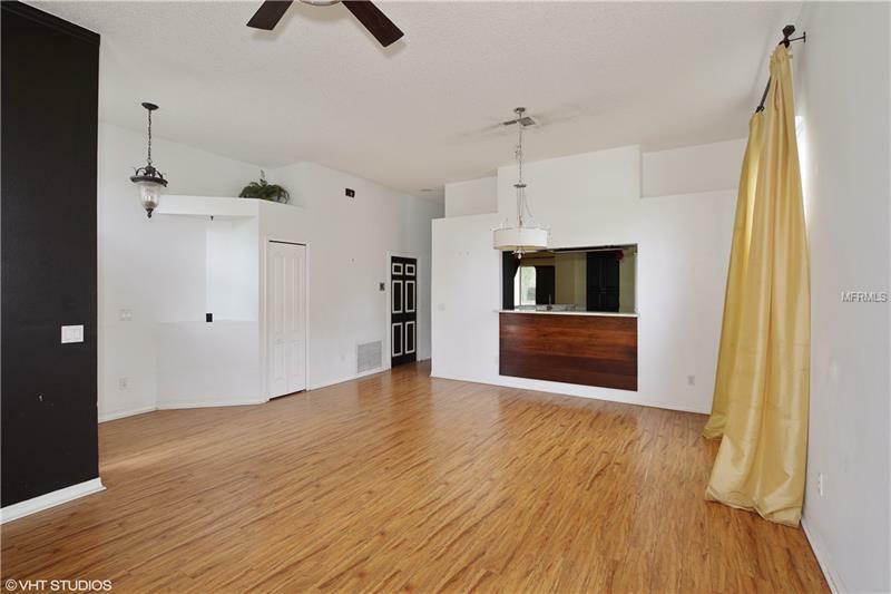 Property Photo:  3341 Foxcroft Circle  FL 32765 