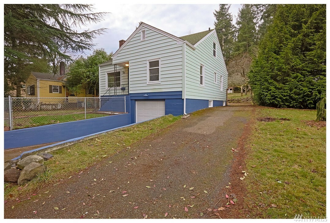 Property Photo:  307 Marion Ave N  WA 98312 