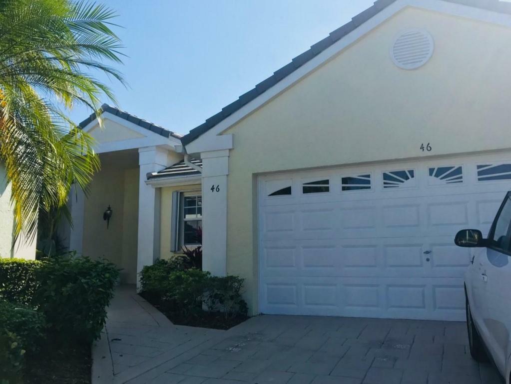 Property Photo: 46 Admirals Court FL 33418