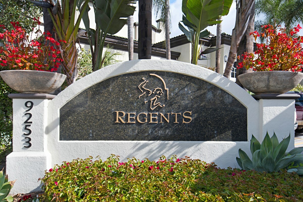 Property Photo: 9237 Regents Rd K401 CA 92037
