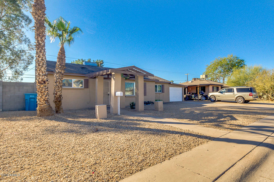 Property Photo:  2801 W Lawrence Lane  AZ 85051 