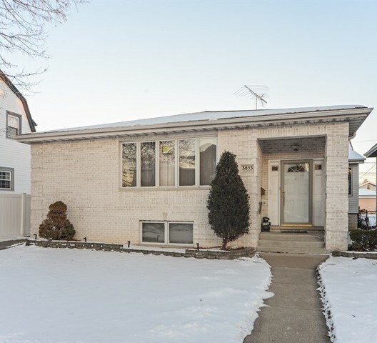 Property Photo: 3853 Panama Avenue IL 60634