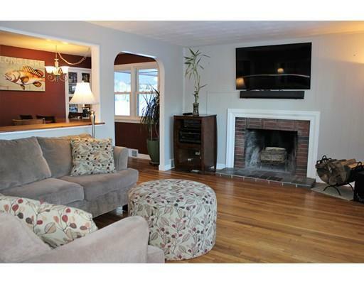 Property Photo:  15 Neptune Dr  MA 01545 