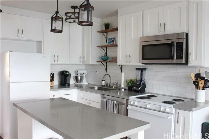 Property Photo:  350 Aoloa Street C208  HI 96734 