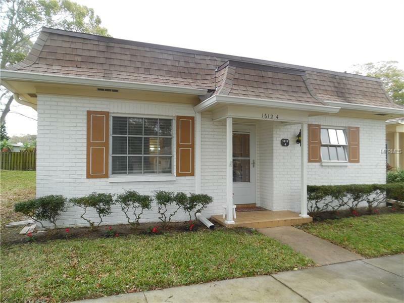 Property Photo:  1612 Lake Avenue NE 4  FL 33771 