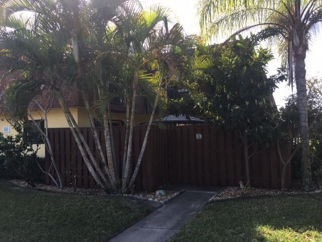 Property Photo:  110 N Delaware Boulevard 14A  FL 33458 