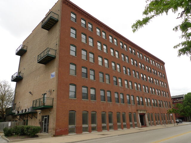 Property Photo: 1900 S Clark Street 209 IL 60616