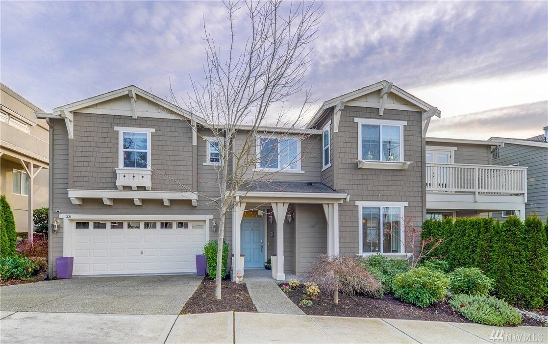 Property Photo:  331 4th Ave S  WA 98033 