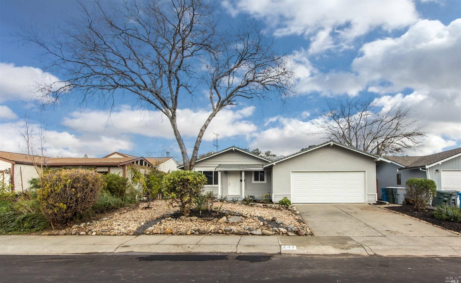 Property Photo: 247 Plum Street CA 95688