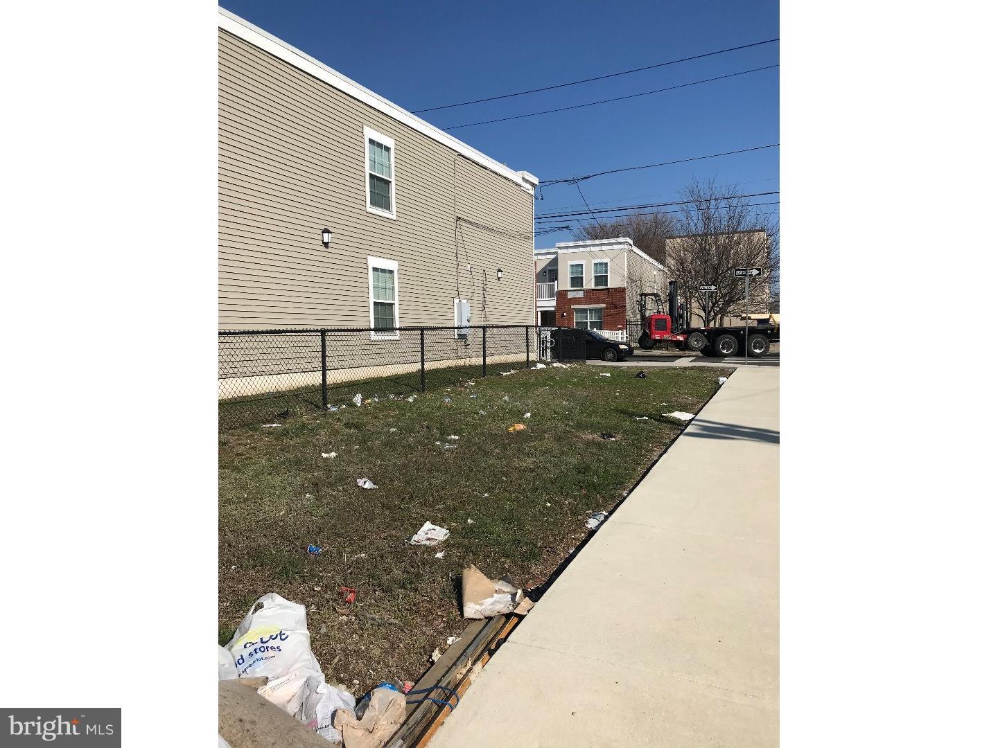 Property Photo: 300 W Diamond Street PA 19122