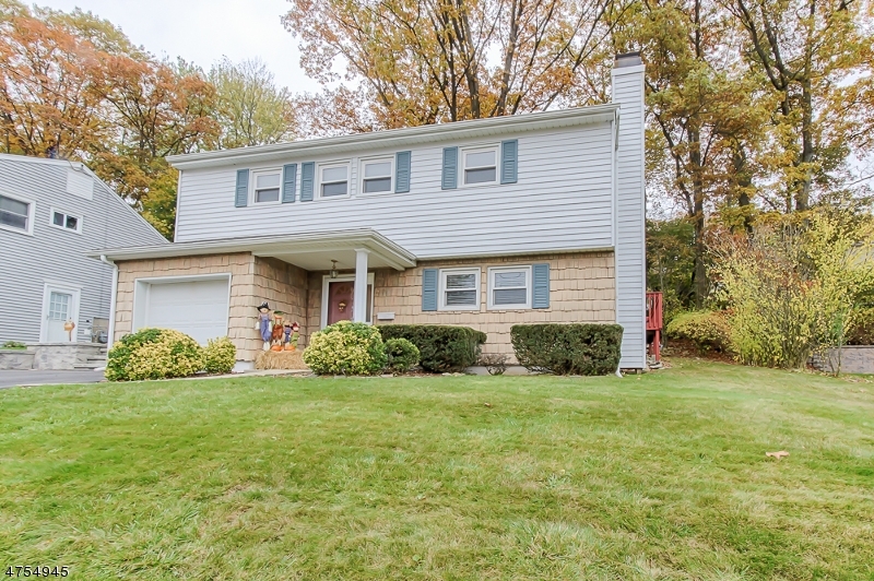 Property Photo: 528 Herrick Dr NJ 07801