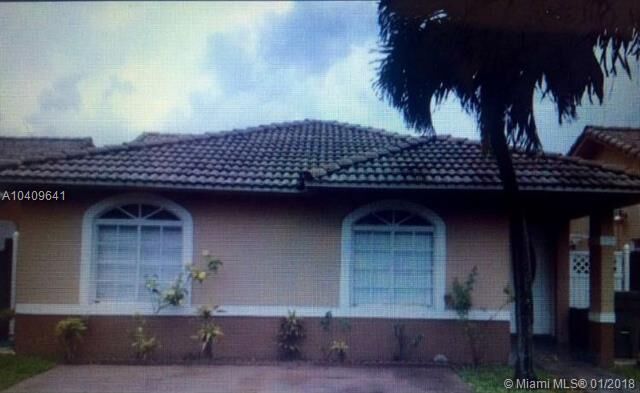 Property Photo: 3550 W 75th Pl FL 33018
