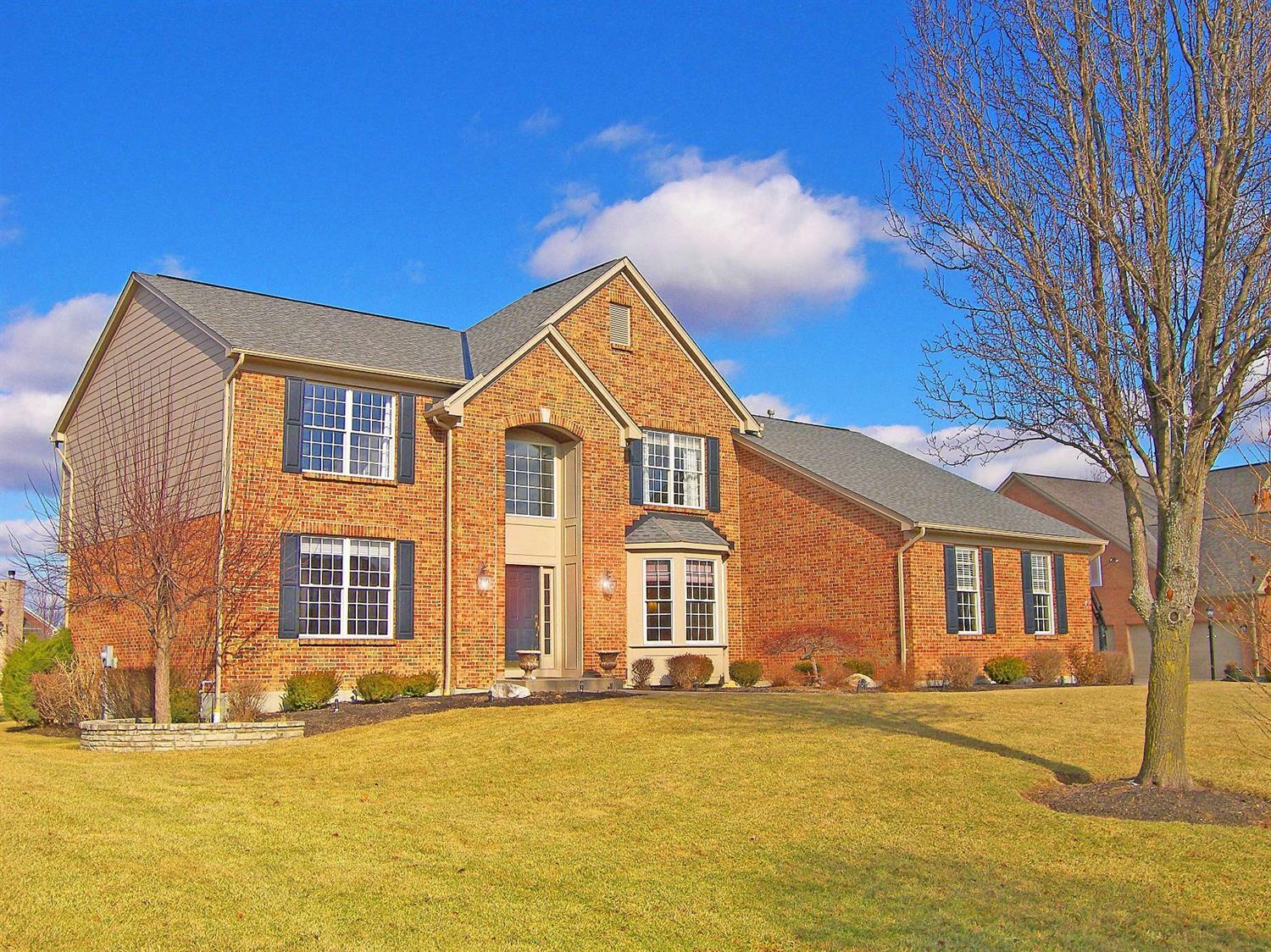 Property Photo: 1224 Silvercreek Circle OH 45140