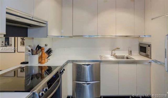 Property Photo: 1228 West Ave 313 FL 33139