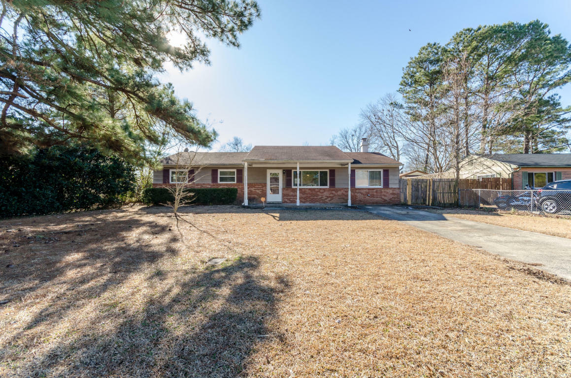 Property Photo:  504 Holly Court  NC 28540 