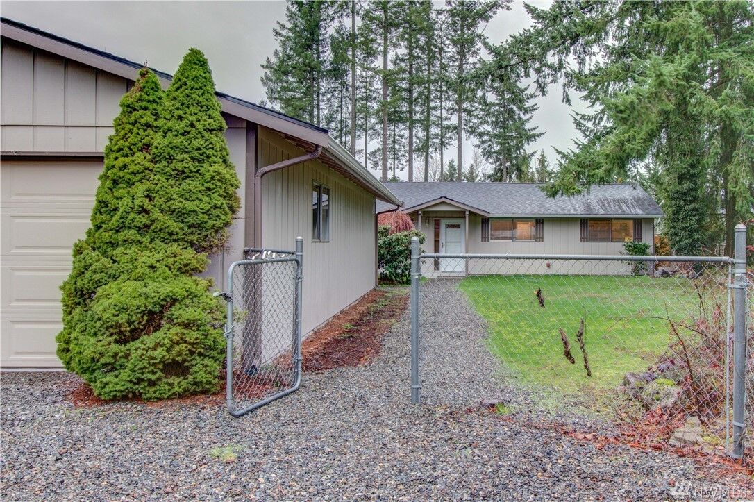 Property Photo:  27821 217th Ave SE  WA 98038 