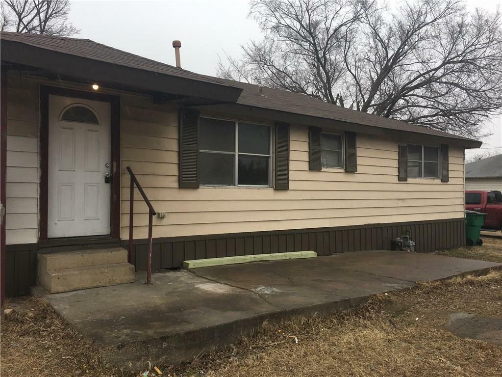 Property Photo:  202 College Street  TX 75114 