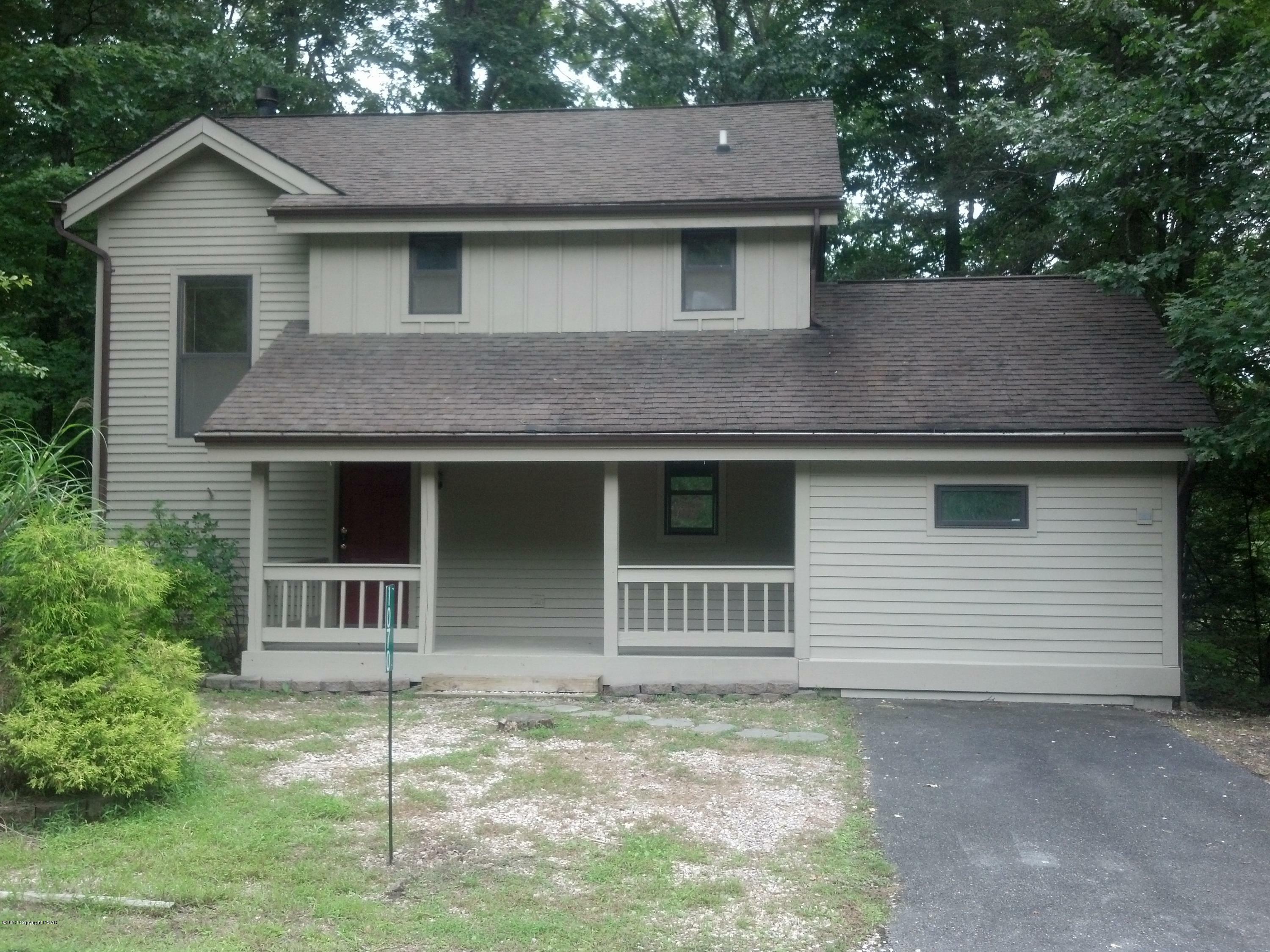 Property Photo:  1070 Upper Ridge View  PA 18302 