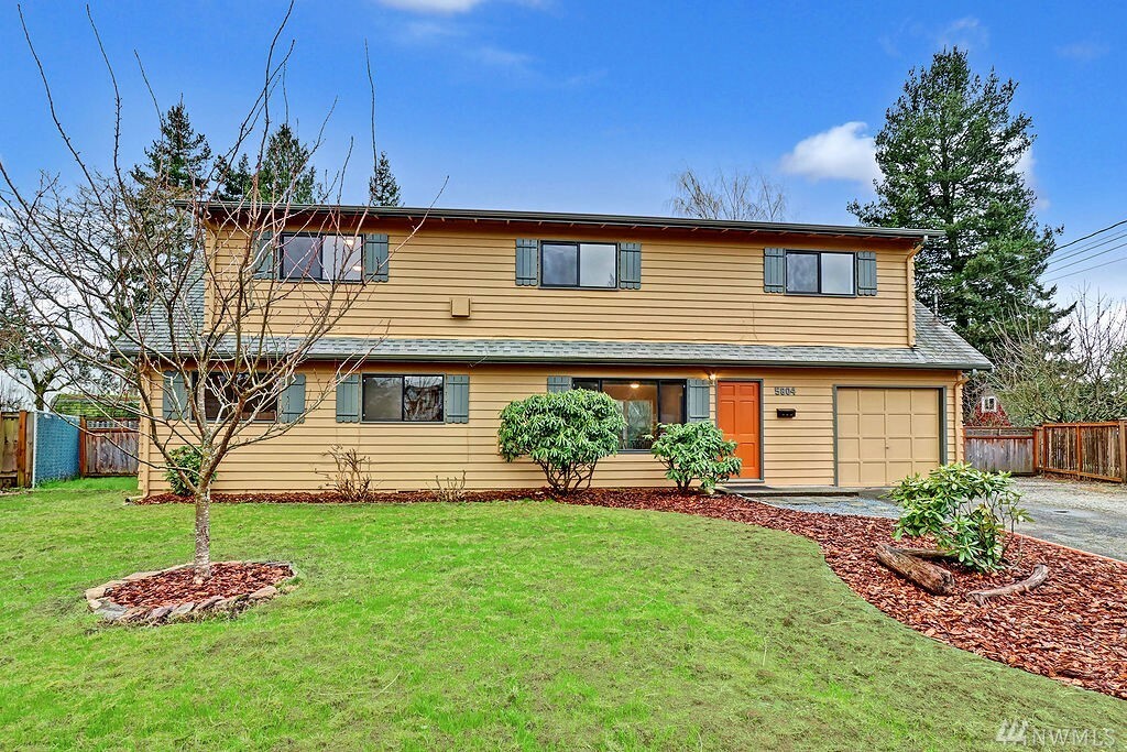 Property Photo: 5804 224th Place SW WA 98043