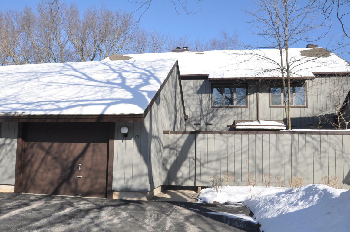 Property Photo:  72 E Parkfield Ct  WI 53402 