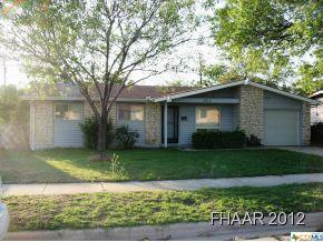 Property Photo: 1215 Chippendale Drive TX 76549