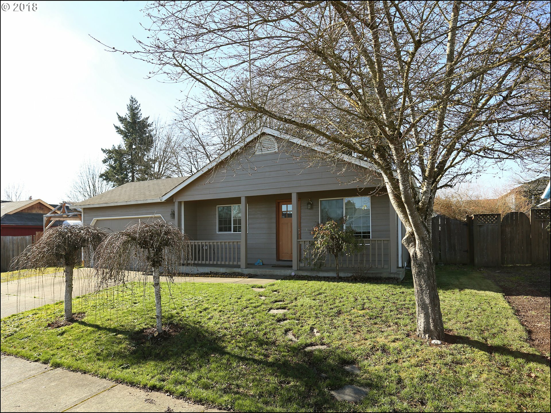 Property Photo: 608 Pioneer St OR 97114
