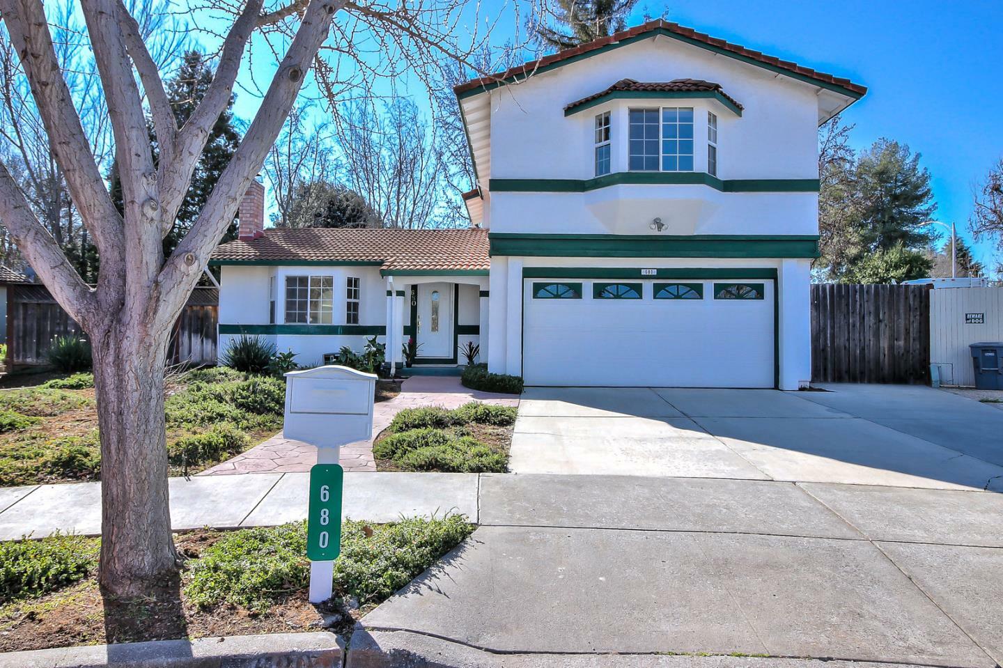680 Blossom Glen Court  Gilroy CA 95020 photo