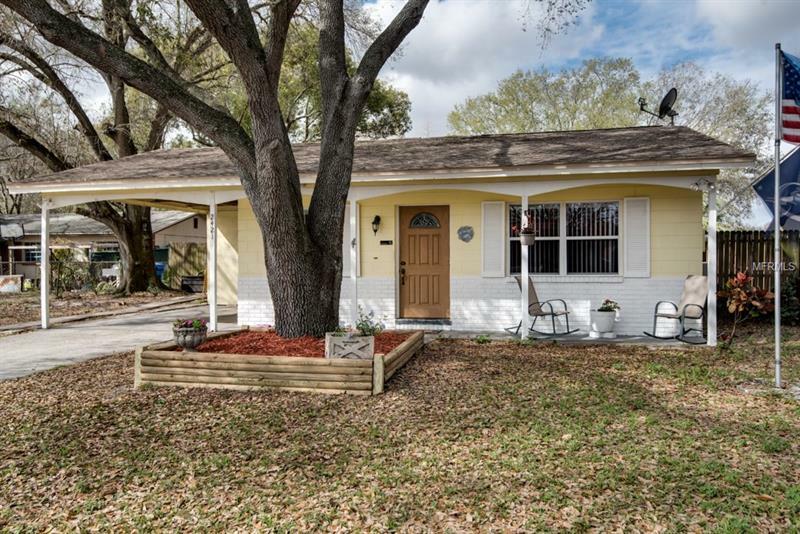 Property Photo:  2421 Hermosa Drive  FL 33619 