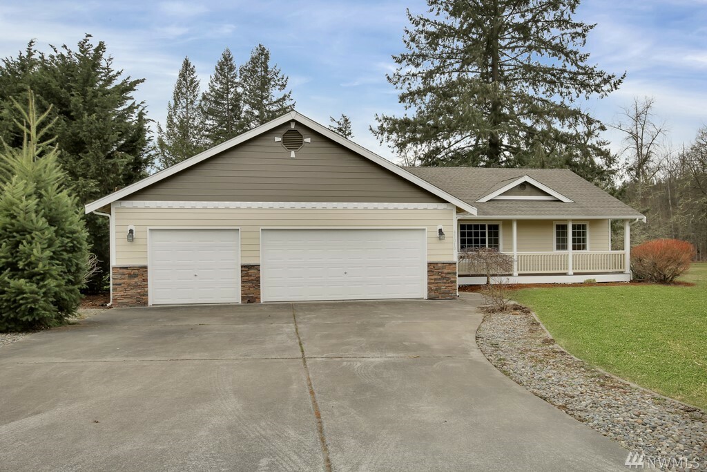 Property Photo:  35010 10th Av Ct E  WA 98580 