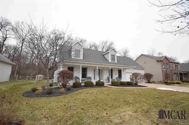 Property Photo:  3038 Lennox Ct  MI 48144 