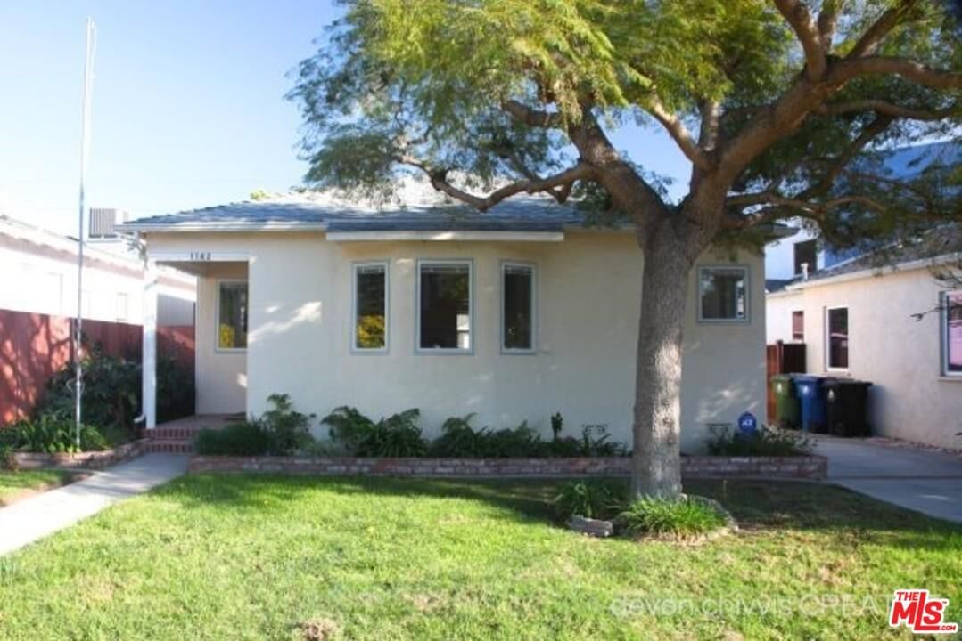 Property Photo:  1142 Garfield Ave  CA 90291 