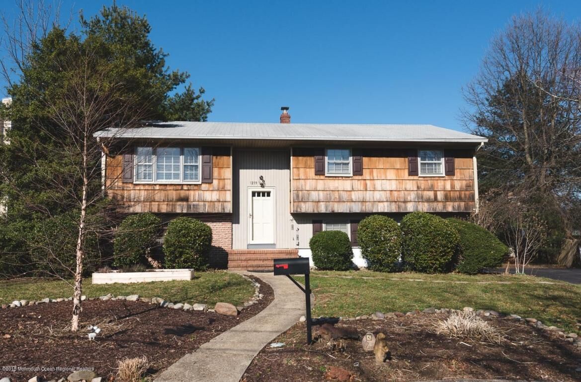 Property Photo:  1219 Turf Drive  NJ 07757 