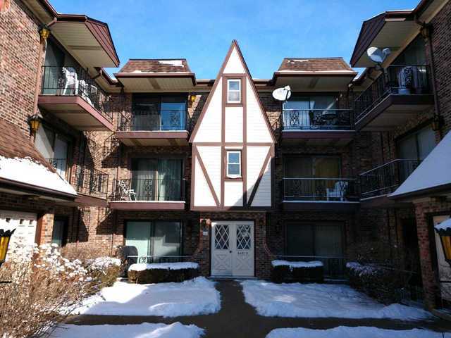 Property Photo: 6451 Northwest Highway D-5 IL 60631