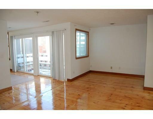 Property Photo:  32 Prospect Street 3  MA 02129 