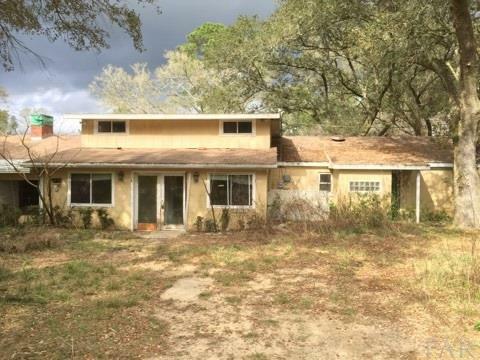 Property Photo:  5205 Bankhead Dr  FL 32526 