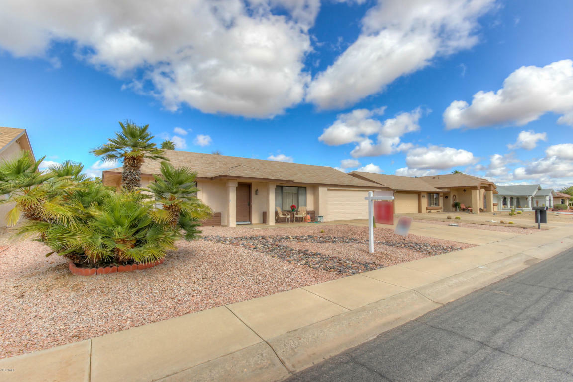 Property Photo: 13920 W Elmbrook Drive AZ 85375