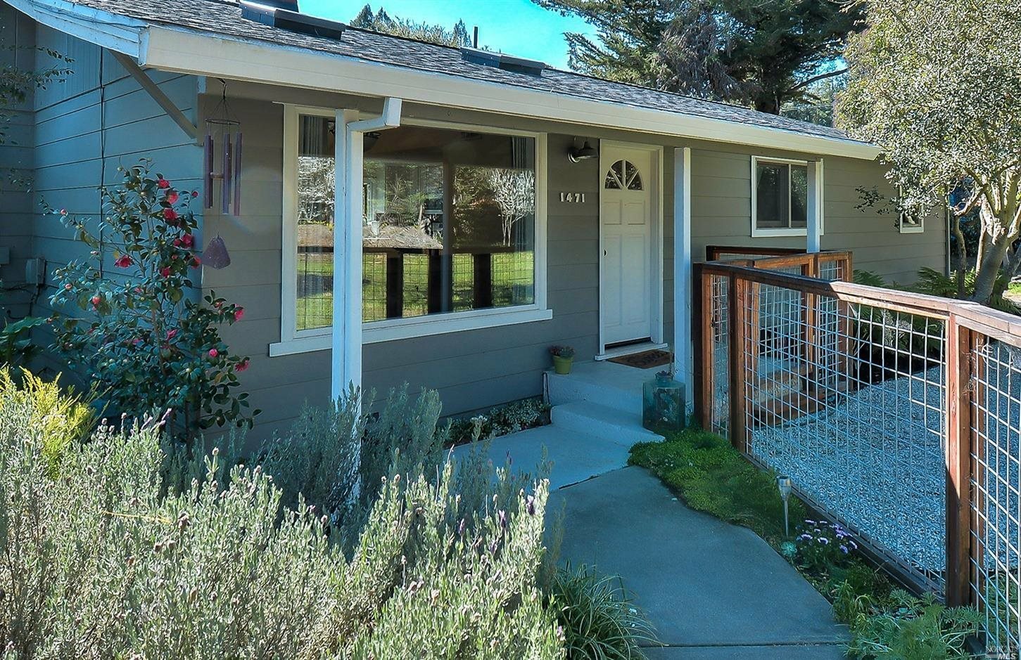 Property Photo:  1471 Bloomfield Road  CA 95472 