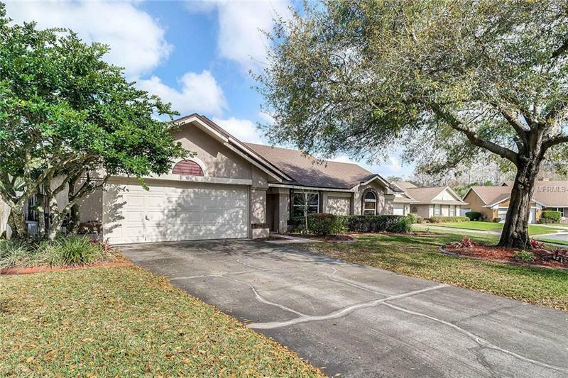 Property Photo:  934 Stillwell Court  FL 32746 