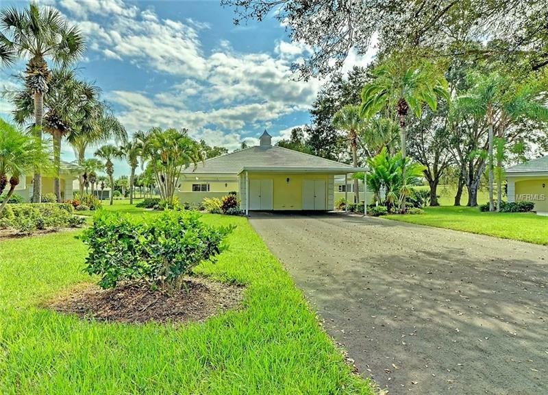 Property Photo: 213 Wexford Place 152 FL 34293
