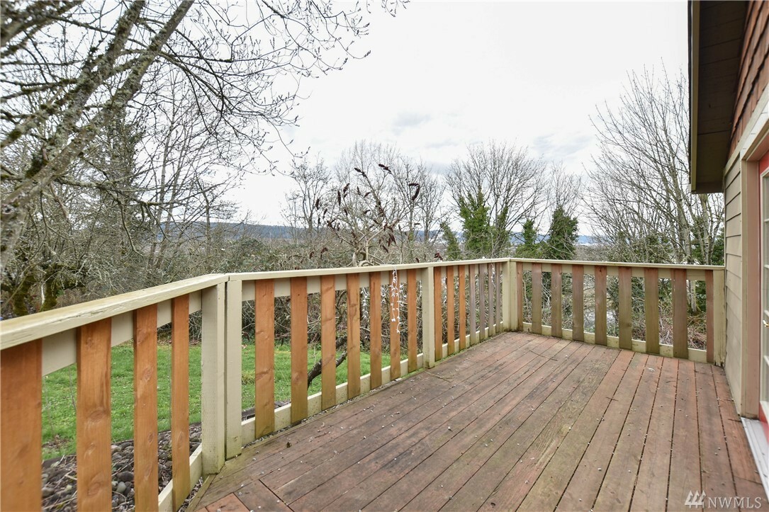 Property Photo:  115 Overlook Dr  WA 98626 