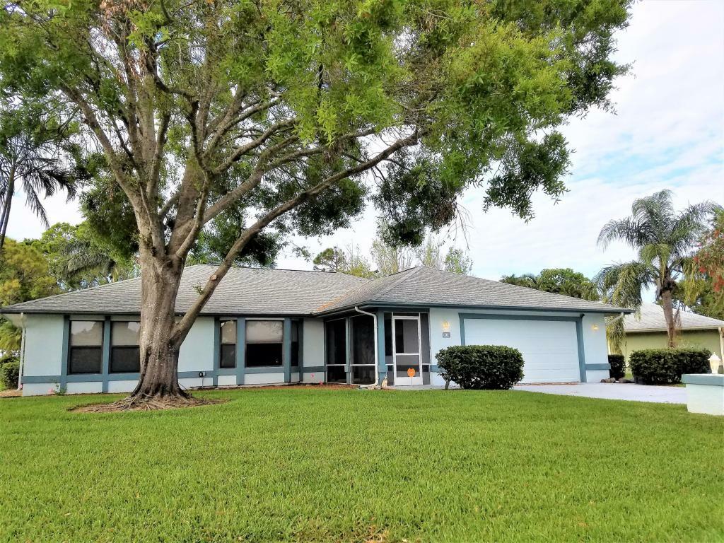 Property Photo:  1938 NE San Carlos Calle  FL 34957 