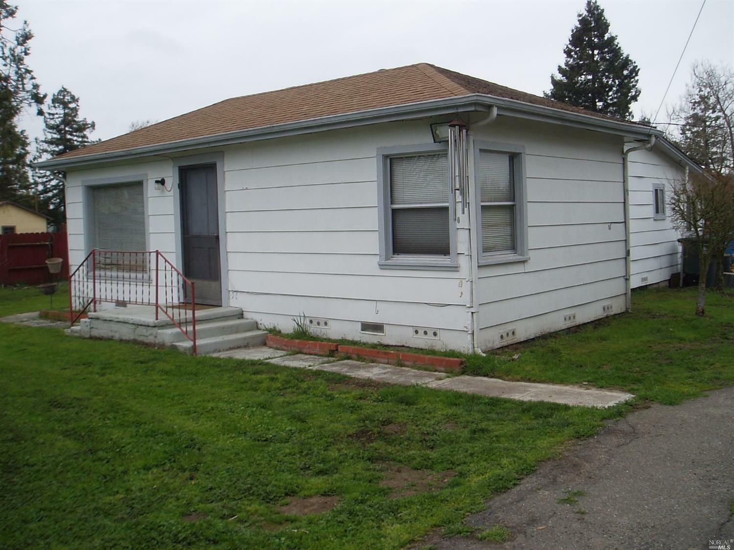 Property Photo:  1061 Fresno Avenue  CA 95407 