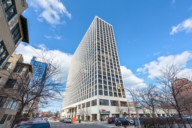 Property Photo: 4343 N Clarendon Avenue 1515 IL 60613