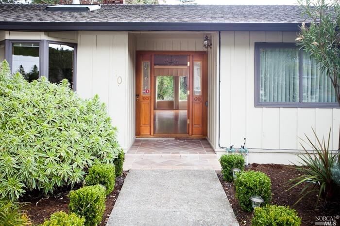 Property Photo: 10 Marinda Court CA 94930